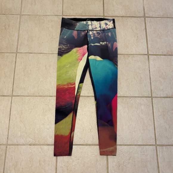 NIKE ForeveRun Epic Lux Tights in Lava Print - NWOT - Picture 6 of 8